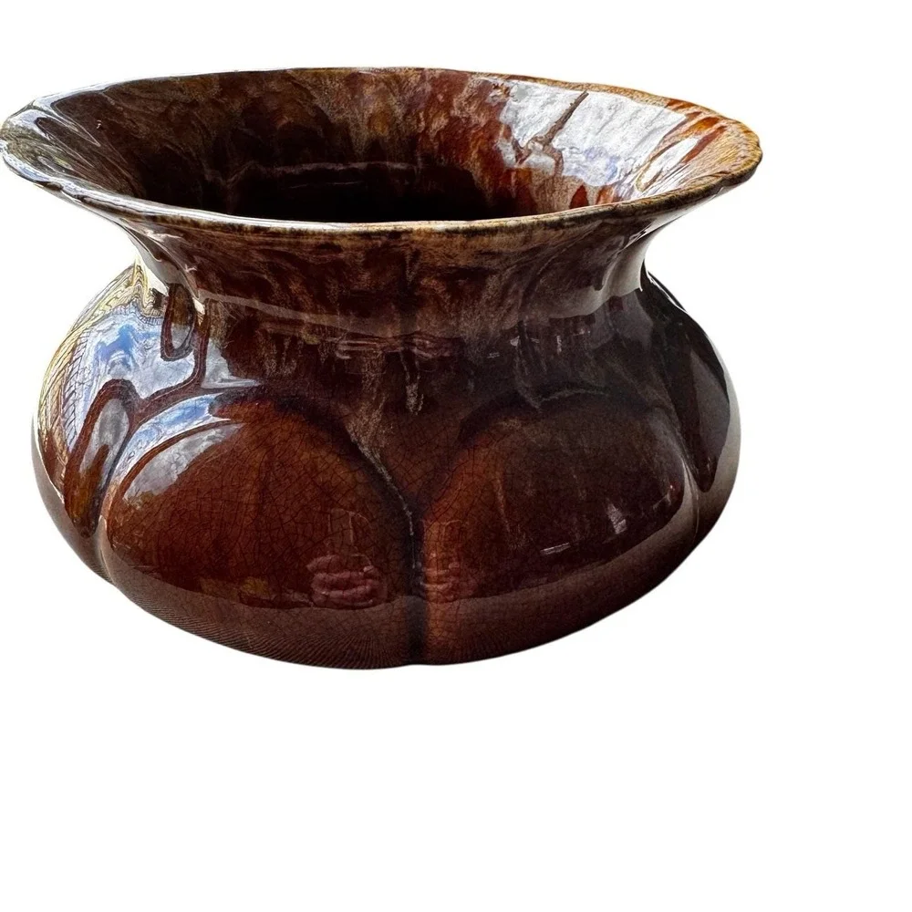 Brush McCoy Pottery Vase #190-6 Scalloped Edge Flared Top Brown Drip Glaze‎